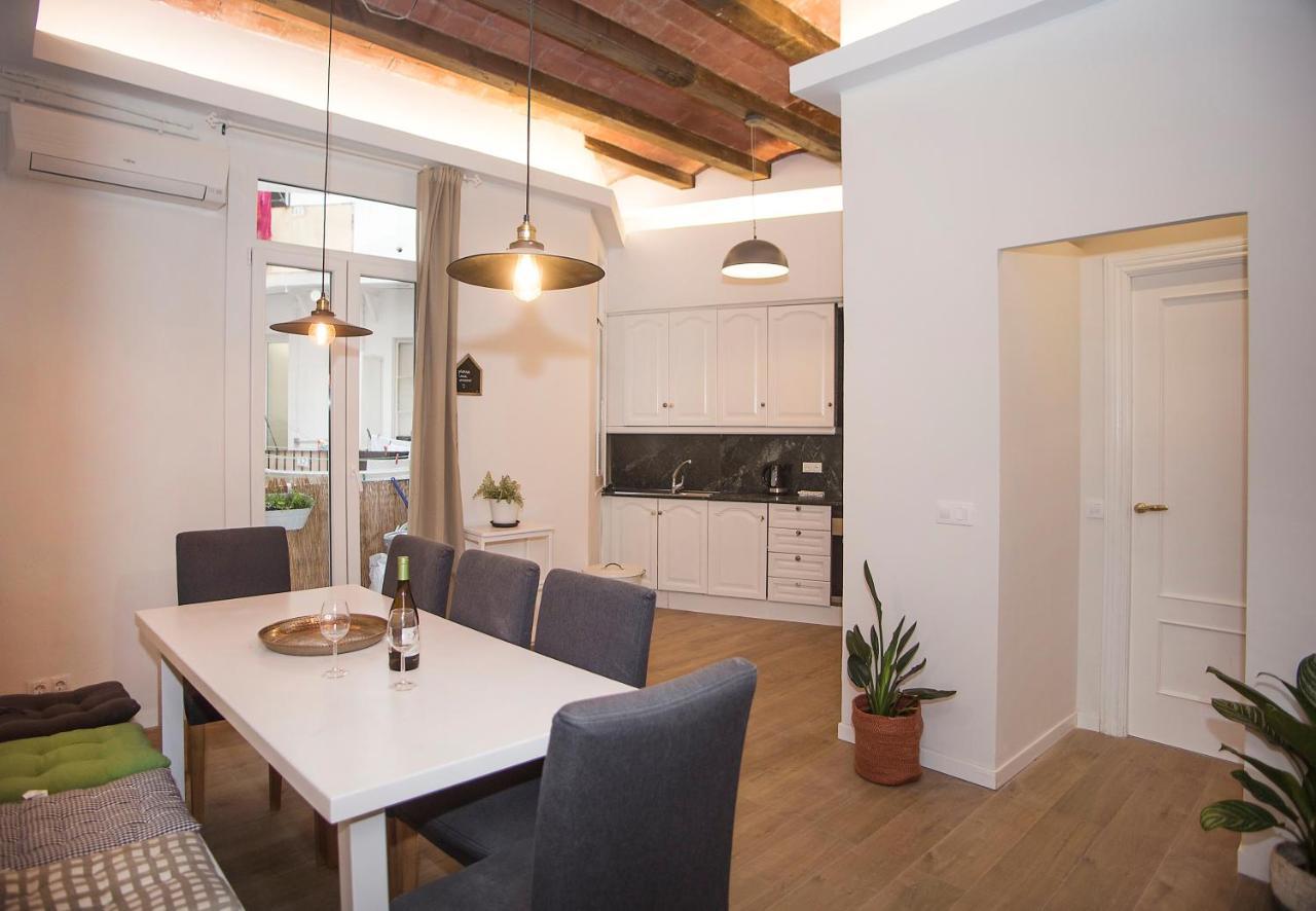 Mai & Maud Ronda Apartment Барселона Екстериор снимка
