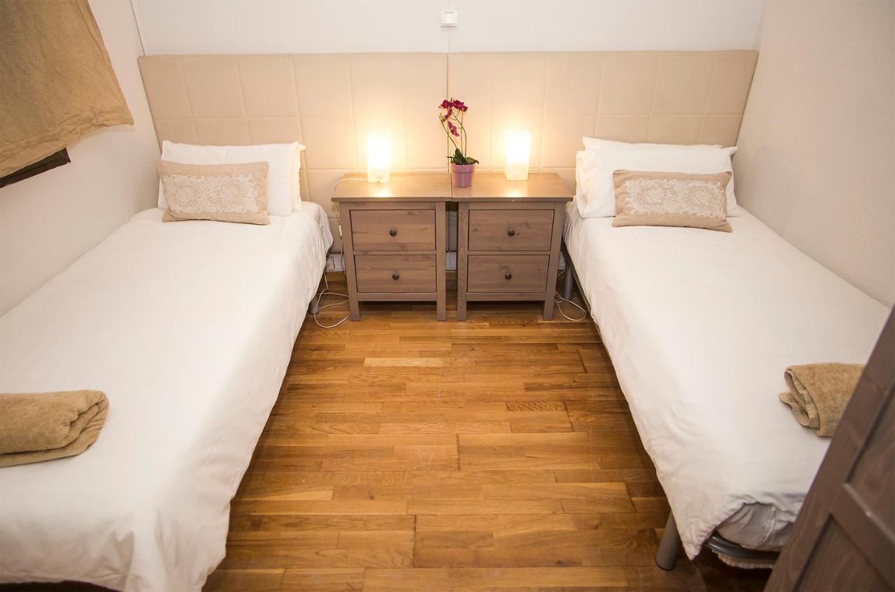 Mai & Maud Ronda Apartment Барселона Екстериор снимка