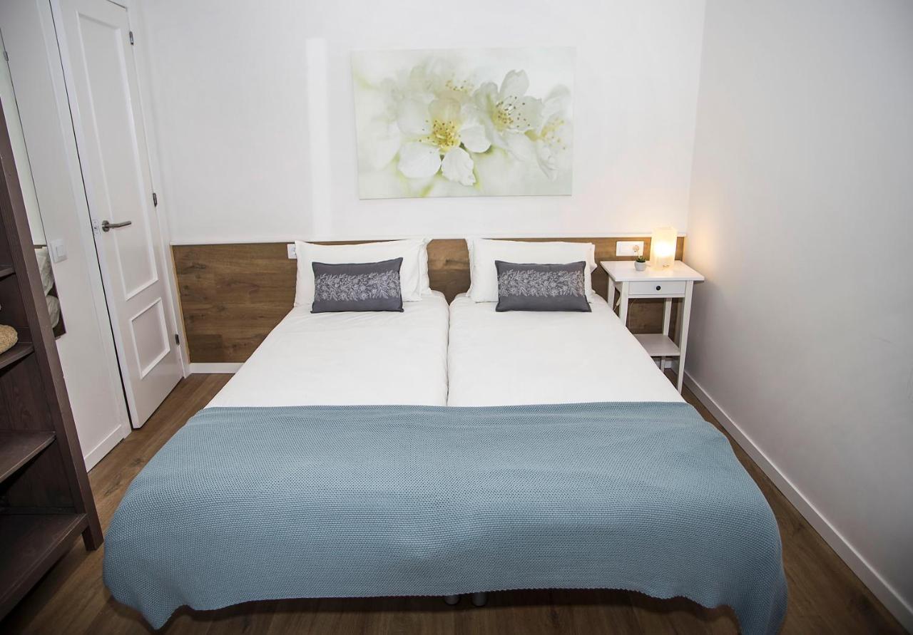 Mai & Maud Ronda Apartment Барселона Екстериор снимка