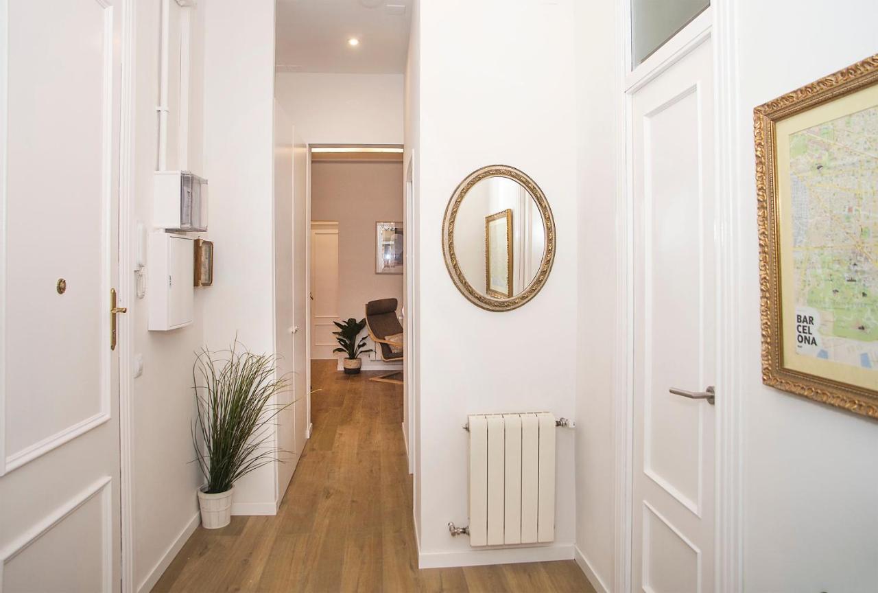 Mai & Maud Ronda Apartment Барселона Екстериор снимка