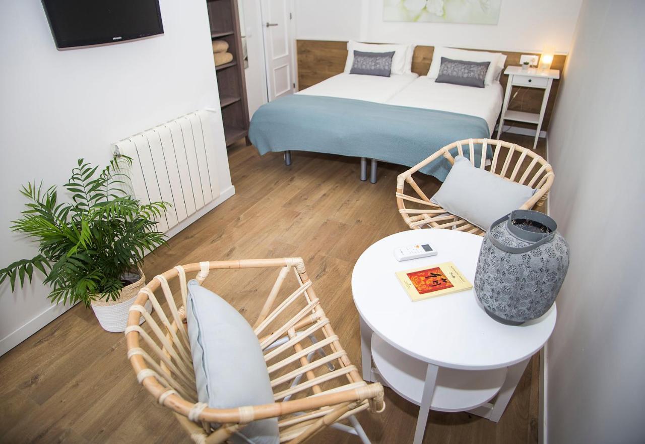 Mai & Maud Ronda Apartment Барселона Екстериор снимка